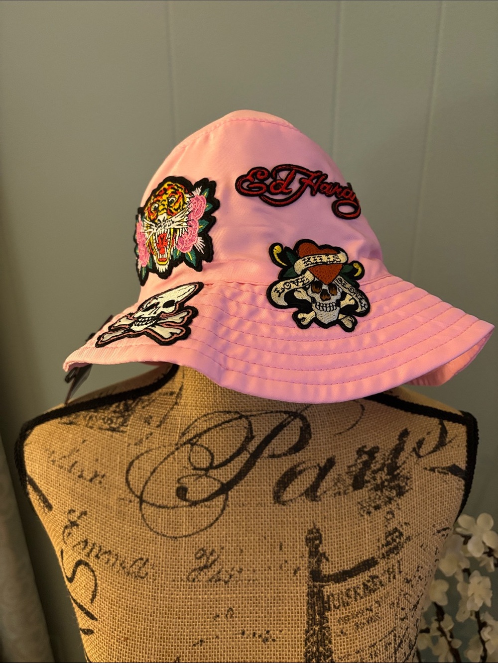 NWT Ed Hardy Graphic Patch Bucket
Hat